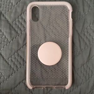 iPhone XS case with pop socket